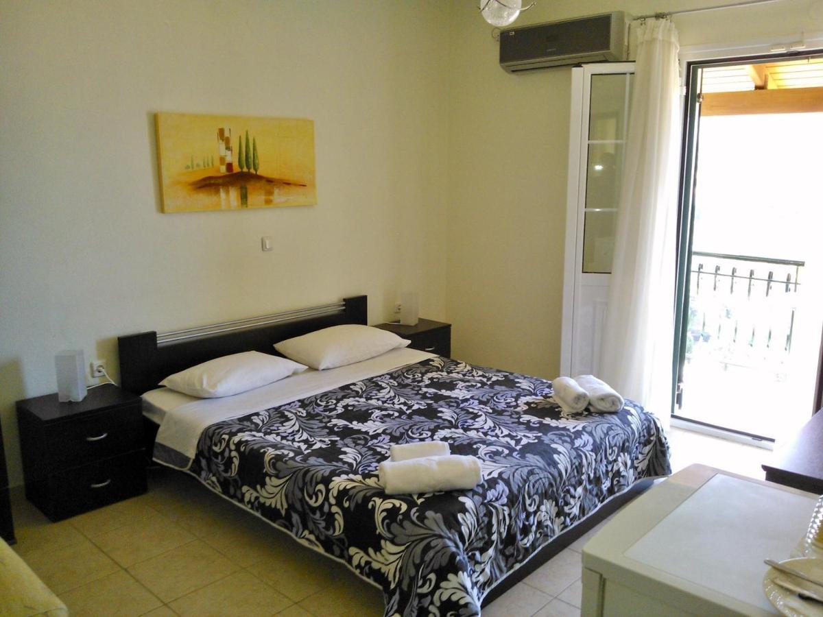 Niriides Apartments Асос Номер фото